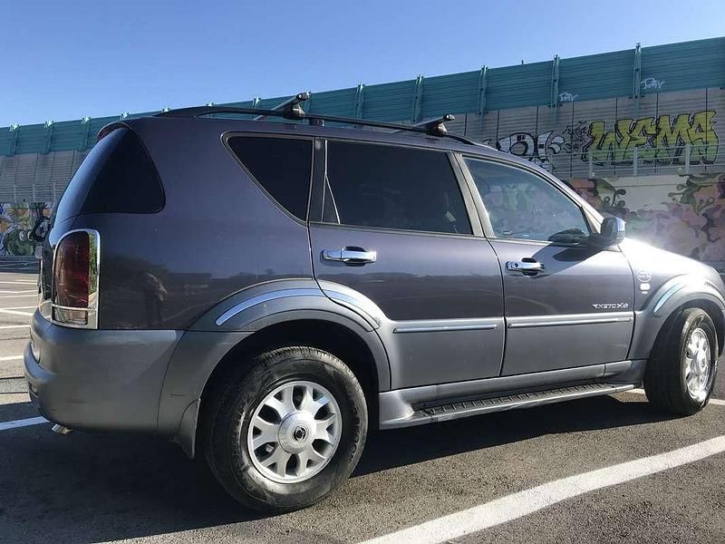 Usata 2005 Ssangyong (KGM) Rexton SUV | 3000 € (Buon prezzo) - Immagine 1/4