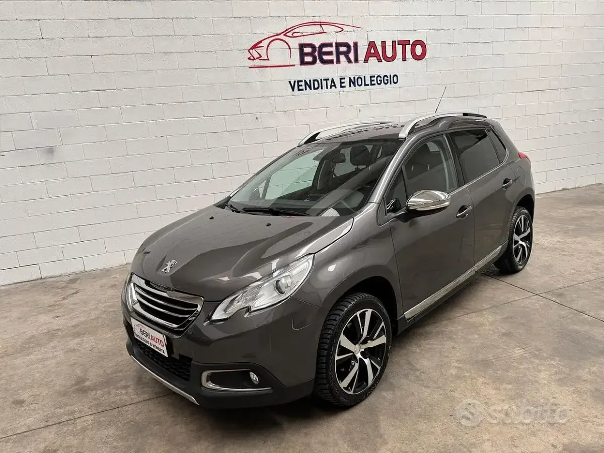 Usata Peugeot 2008 120 CV (88 kW) 2016 Grigio SUV