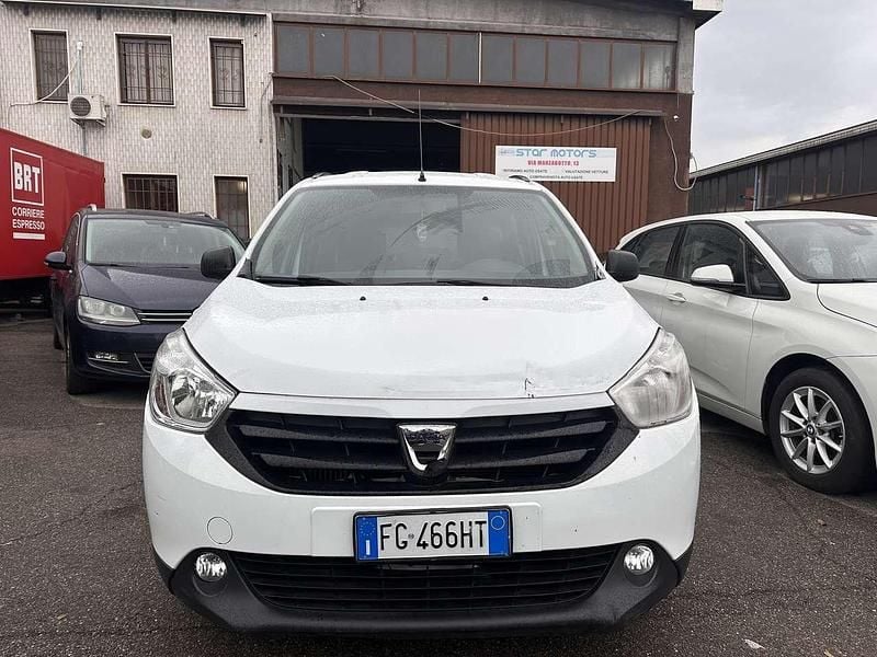 Begagnad Dacia Lodgy Lauréate 90 HK (66 kW) 2016 Vit Minibuss