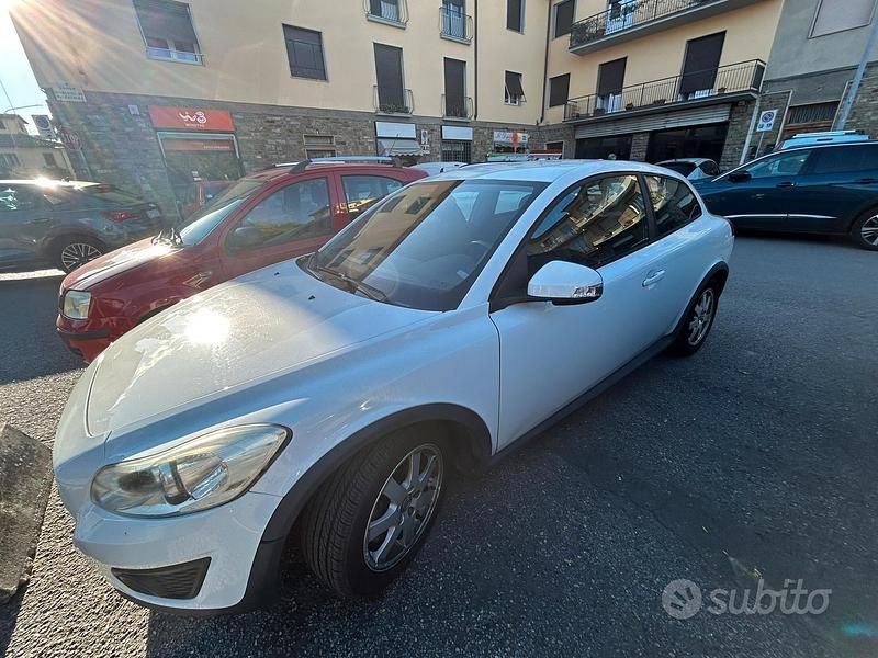 Usata Volvo C30 2011 Bianco Utilitaria