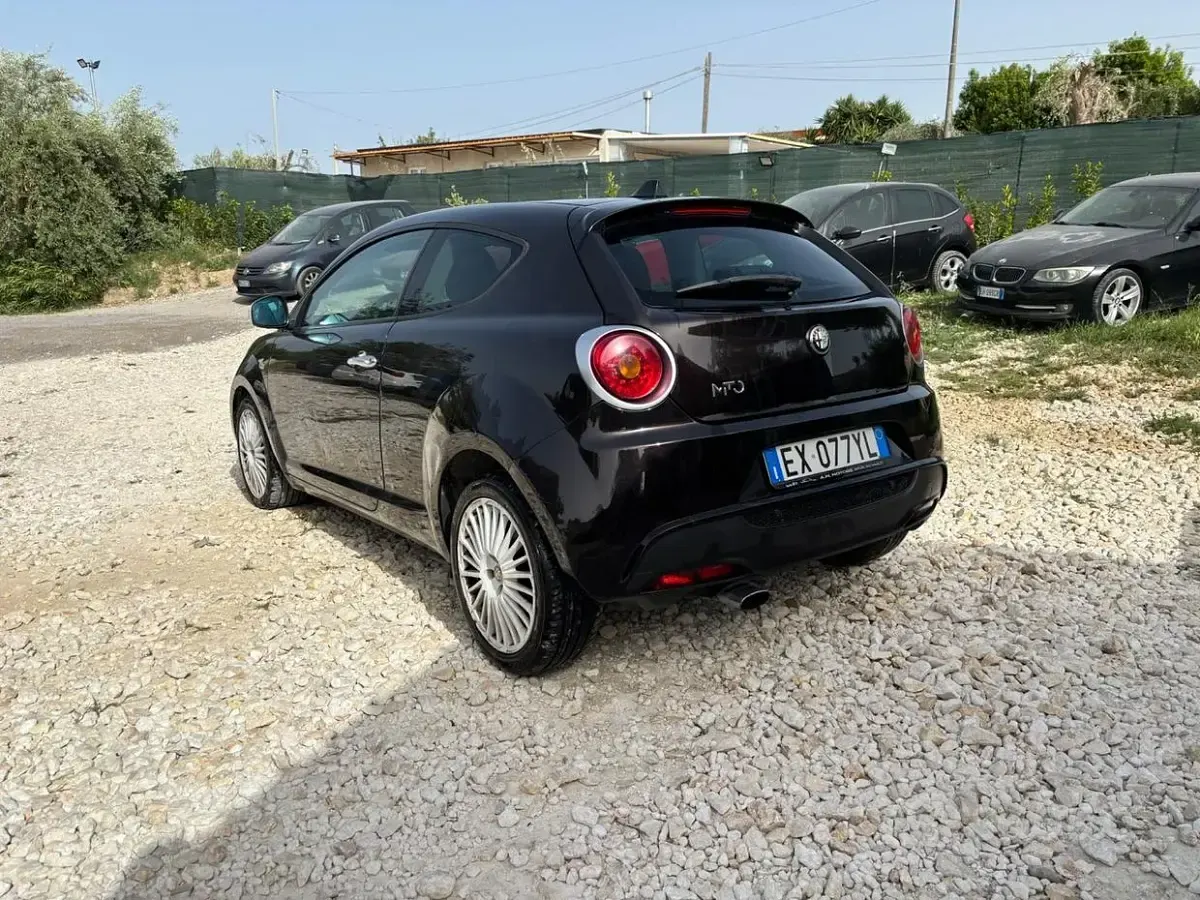 Usata Alfa Romeo MiTo Distinctive 85 CV (62 kW) 2014 Nero Utilitaria
