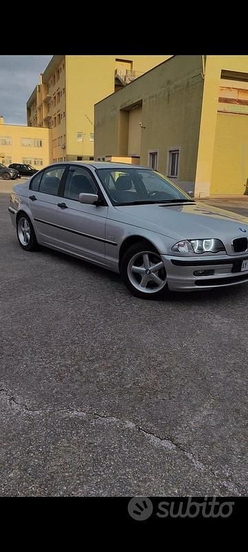 Usata BMW 318 1998 Grigio Berlina