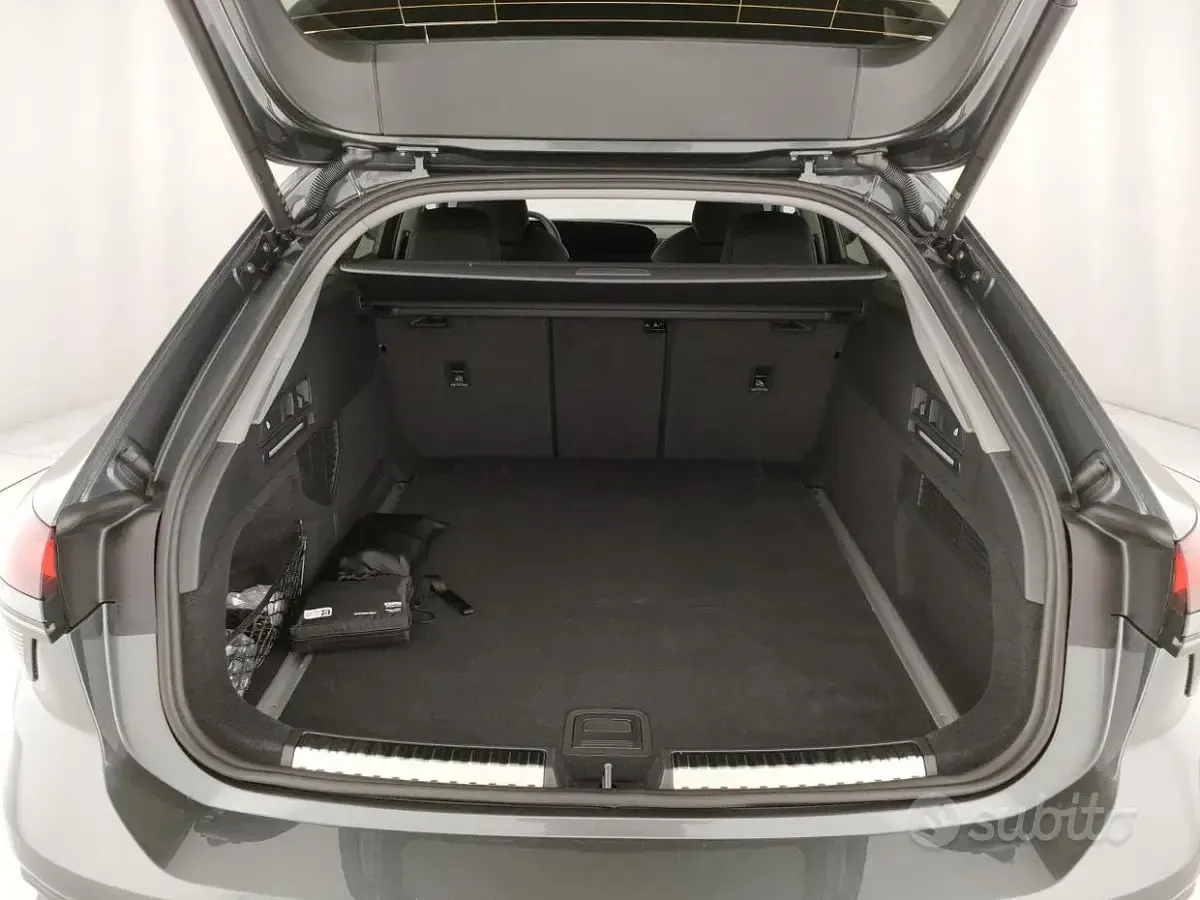 Nuova Audi A6 S-Line 204 CV (150 kW) 2025 Grigio daytona perlato Station wagon