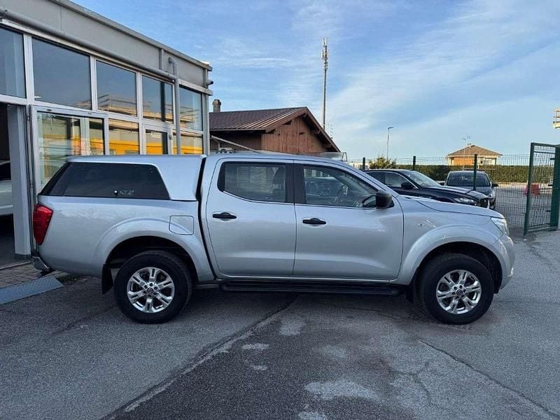Usata Nissan Navara Acenta 163 CV (119 kW) 2020 Argento Pick-up