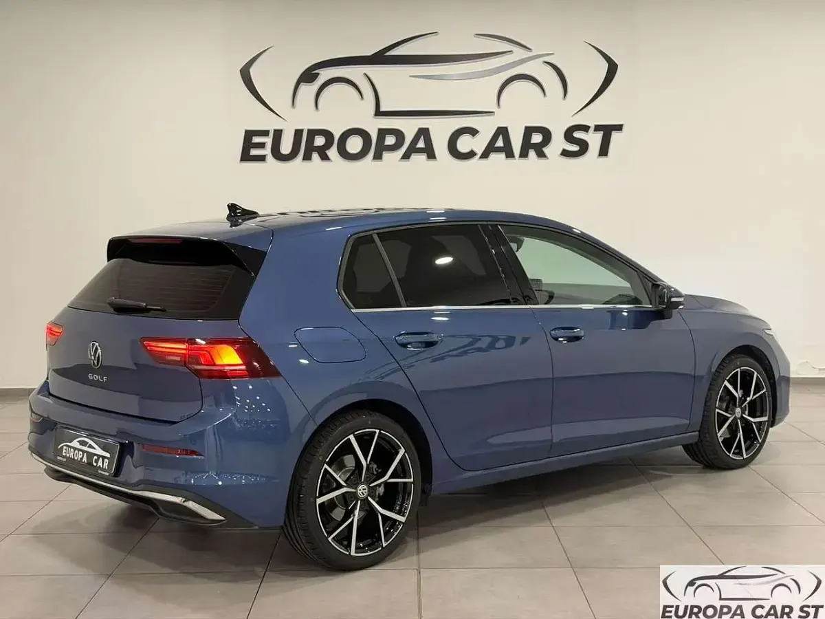 Usata VW Golf VIII Edition 150 CV (110 kW) 2025 Blu/azzurro Berlina