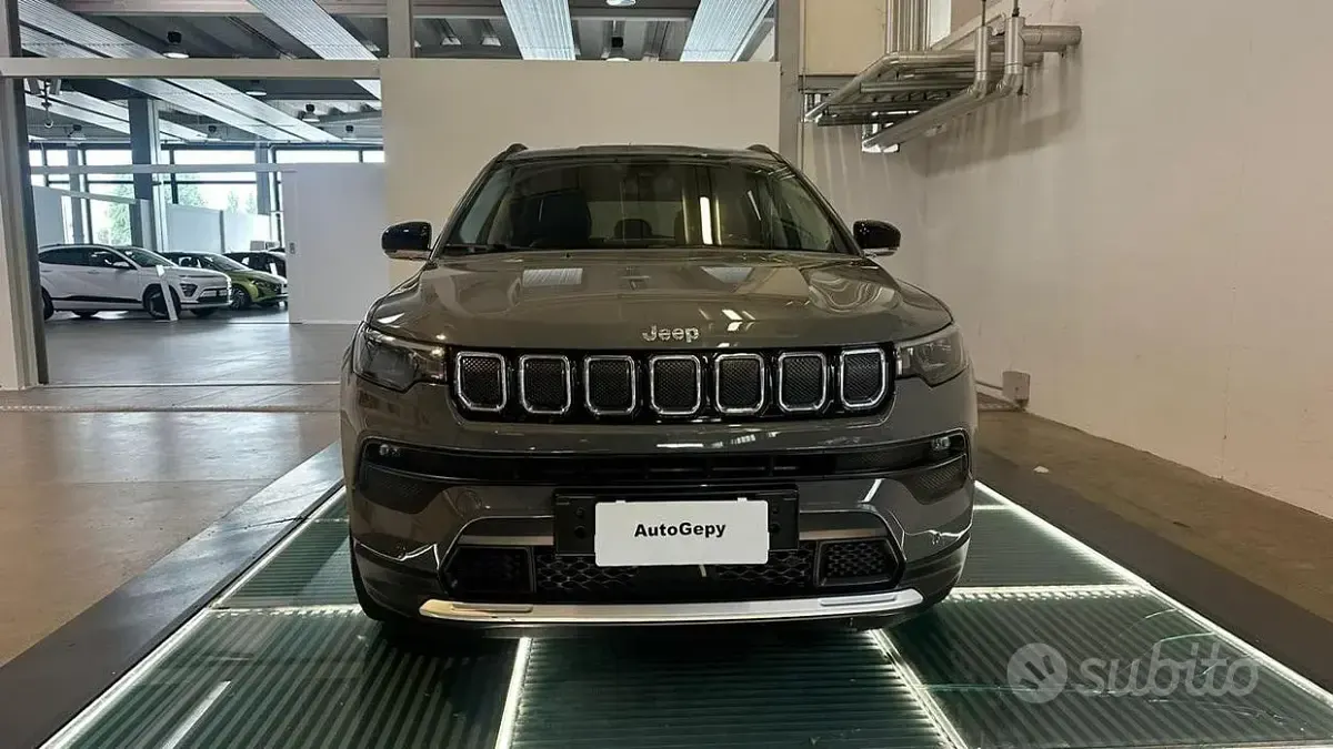 Usata Jeep Compass Limited 131 CV (96 kW) 2022 Grigio SUV