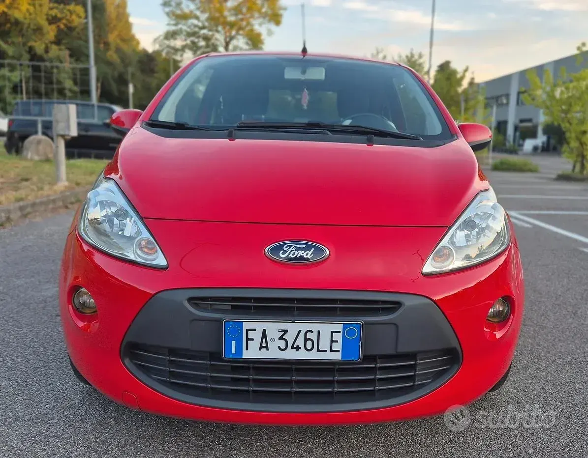 Usata Ford Ka 69 CV (50 kW) 2015 Rosso Berlina