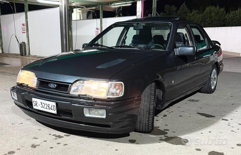 Usata Ford Sierra 200 CV (147 kW) 1989 Grigio Berlina