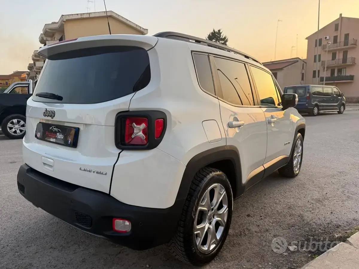 Usata Jeep Renegade Limited 130 CV (95 kW) 2022 Bianco SUV