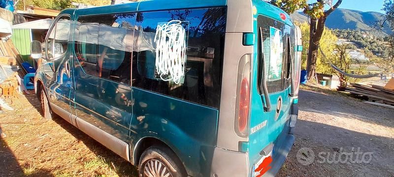 Usata Renault Trafic 2003 Verde Monovolume