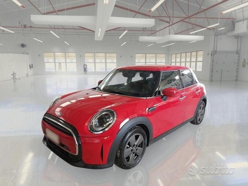 Rosso Usata 2021 Mini Cooper Classic Due volumi | 19.300 € (Ottimo prezzo) - Immagine 1/4