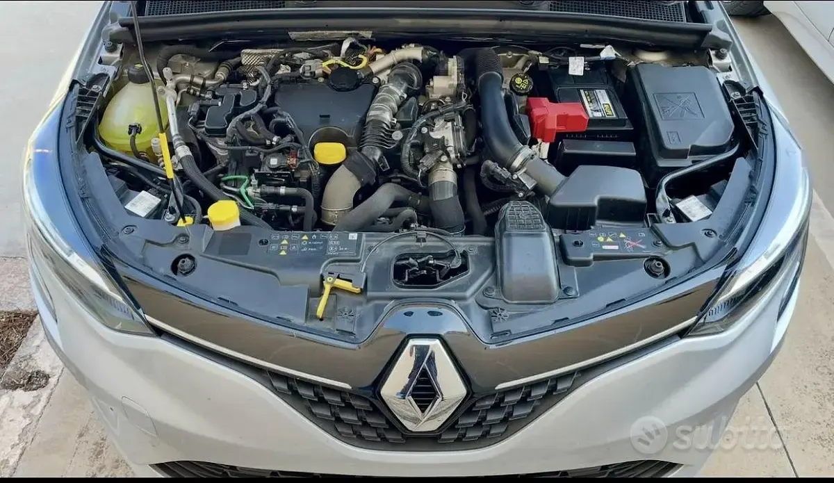 Usata Renault Clio V 100 CV (73 kW) 2022 Bluazzurro Berlina