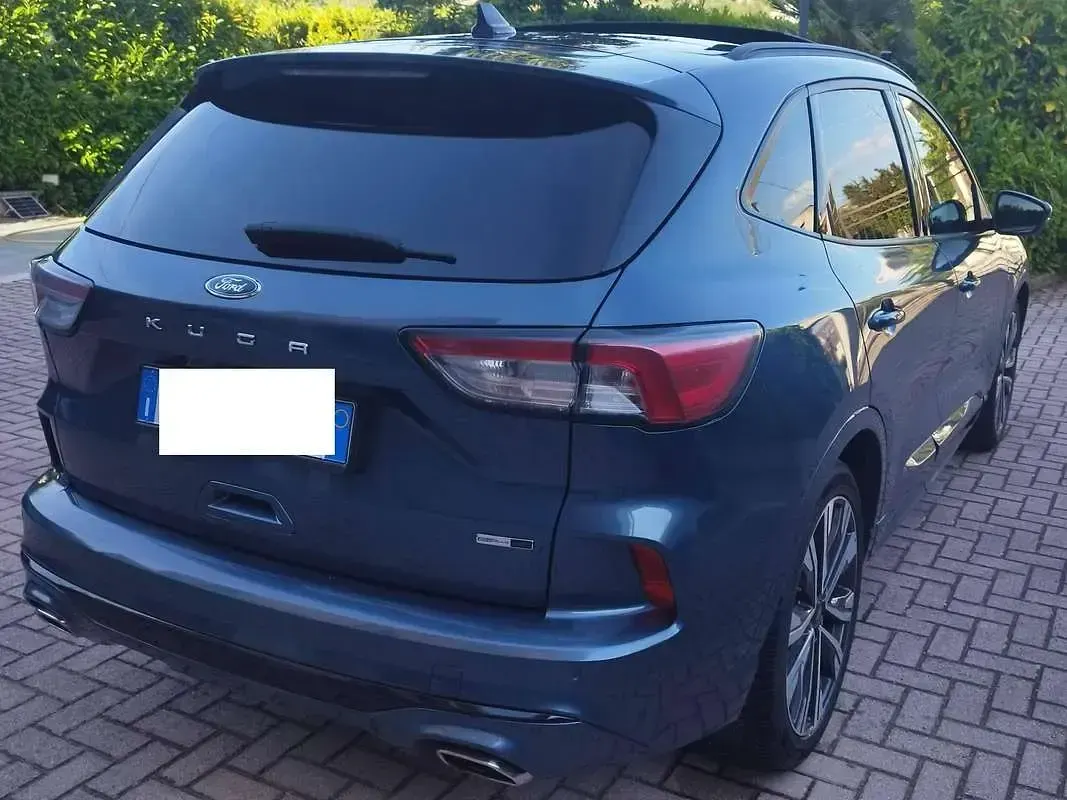 Usata Ford Kuga ST-Line 150 CV (110 kW) 2020 Blu/azzurro SUV