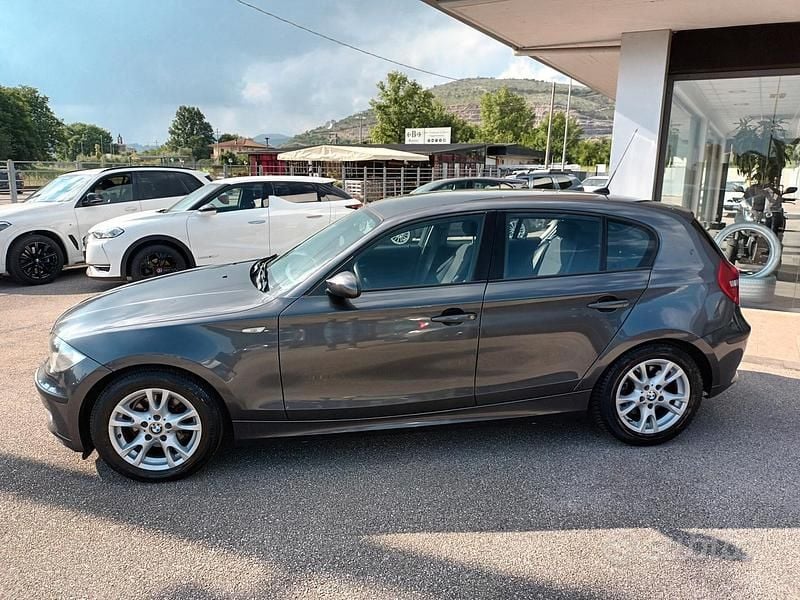 Usata BMW 118 Comfort Edition 143 CV (105 kW) 2008 Grigio Utilitaria
