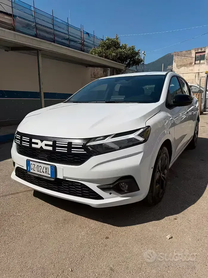 Usata Dacia Sandero Extreme 101 CV (74 kW) 2025 Bianco Berlina