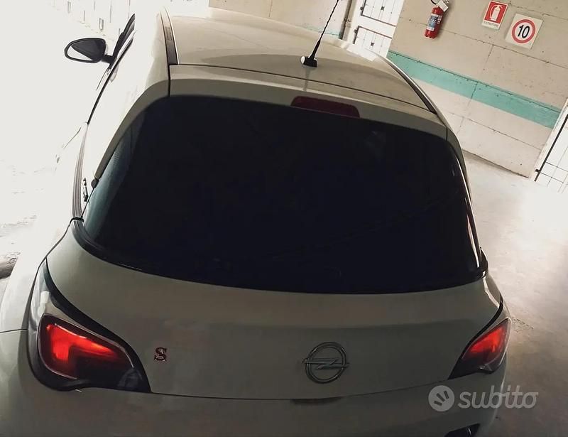 Usata Opel Adam 70 CV (51 kW) 2016 Bianco Utilitaria