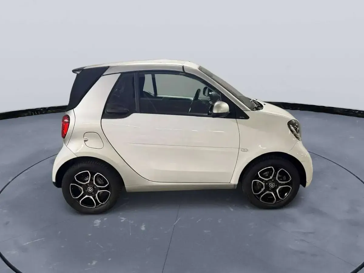 Usata Smart ForTwo Cabrio Prime 90 CV (66 kW) 2019 Bianco Cabrio