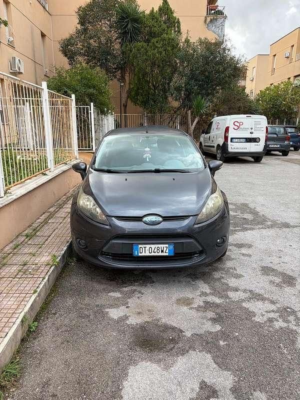 Usata Ford Fiesta Titanium 68 CV (50 kW) 2009 Utilitaria