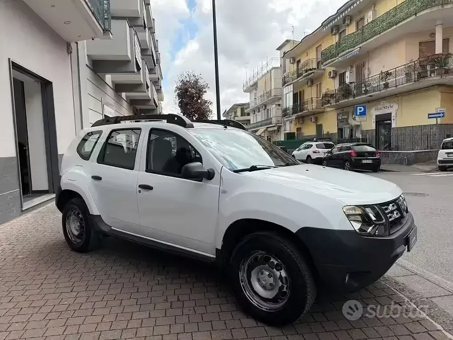 Usata Dacia Duster Prestige 110 CV (80 kW) 2016 Bianco SUV