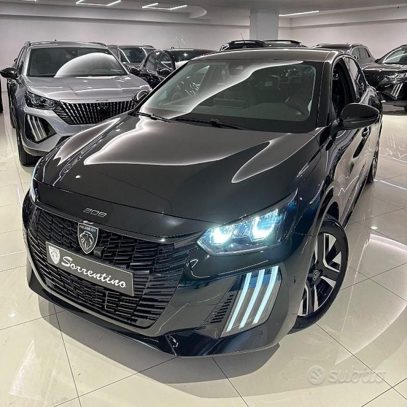 Nuova Peugeot 208 Allure 101 CV (74 kW) 2025 Utilitaria