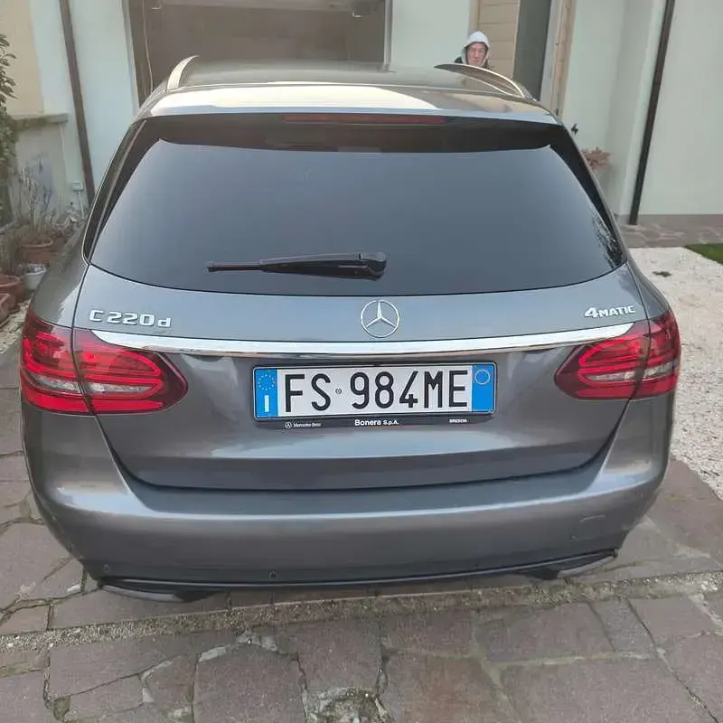 Usata Mercedes C220 194 CV (142 kW) 2018 Station wagon
