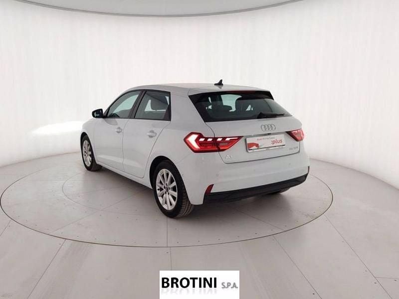 Occasion Audi A1 Sportback Admired 95 ch (69 kW) 2022 Blanc Citadine