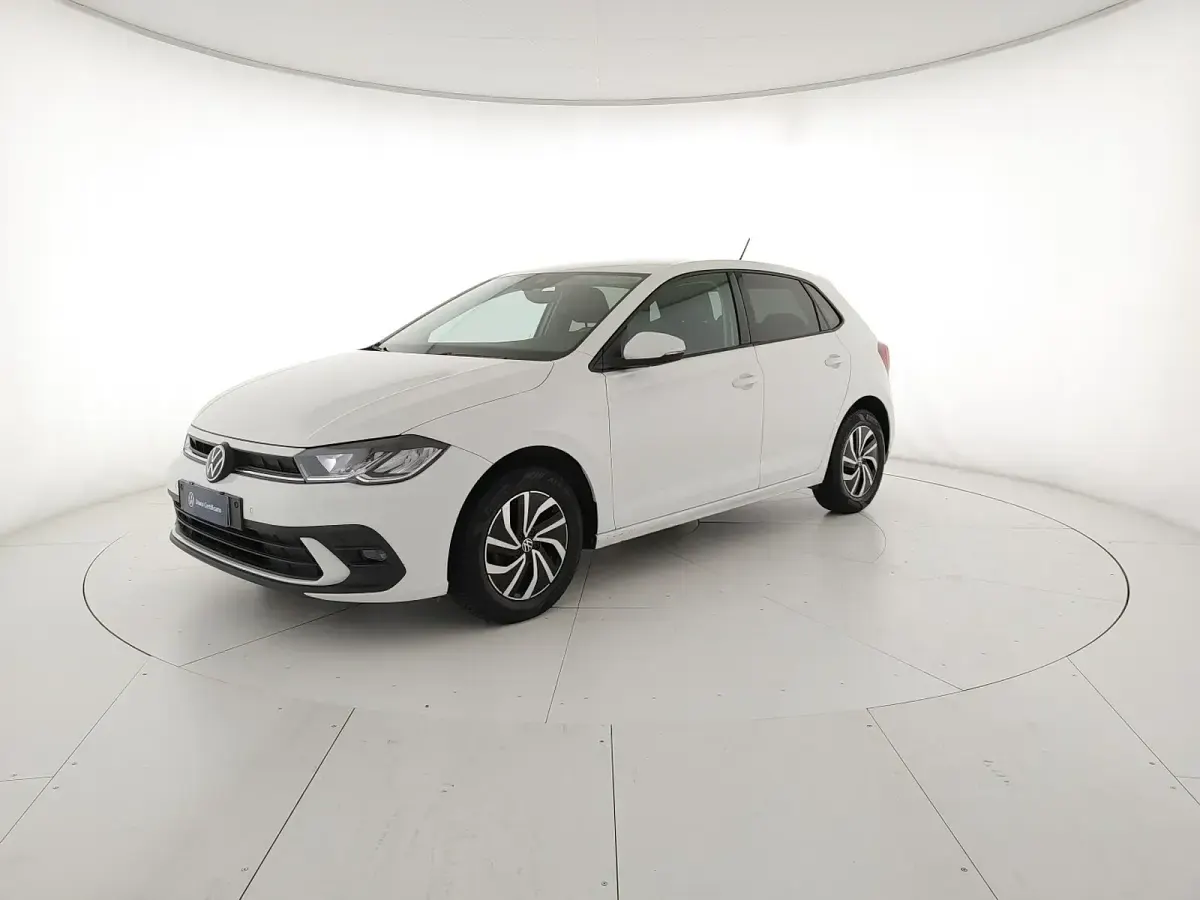 Usado VW Polo Life 95 CV (69 kW) 2023 Utilitario