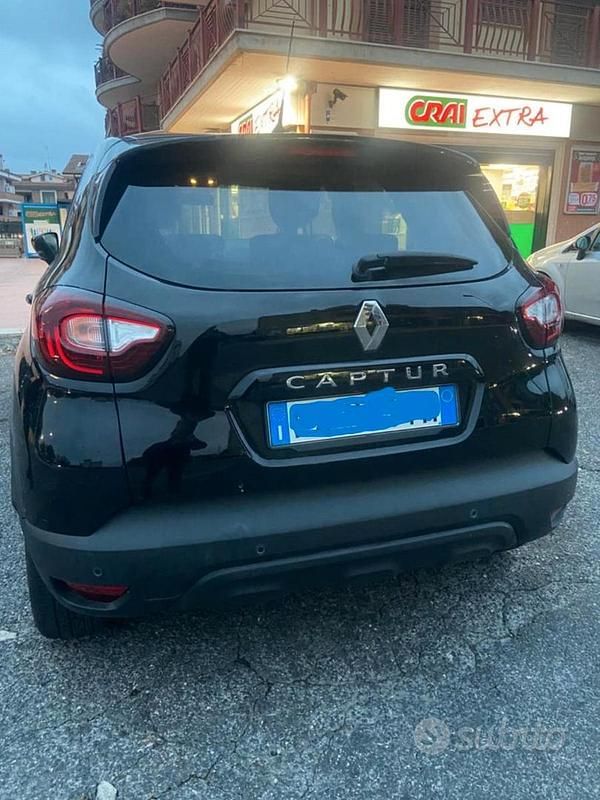 Usata Renault Captur Zen 110 CV (80 kW) 2018 Nero SUV