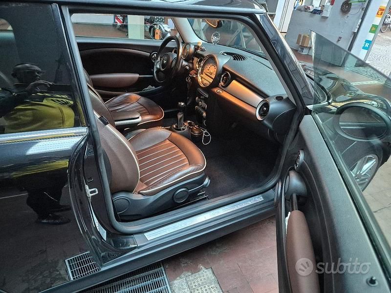 Usata Mini ONE 75 CV (55 kW) 2010 Nero Utilitaria