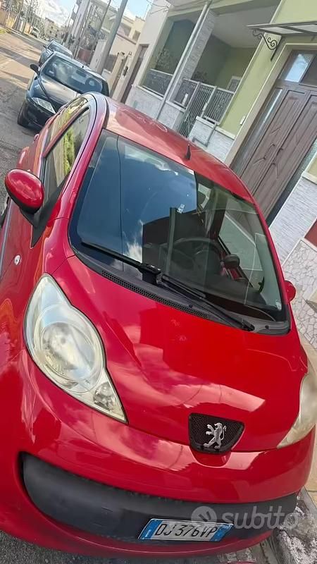 Usata Peugeot 107 68 CV (50 kW) 2007 Utilitaria