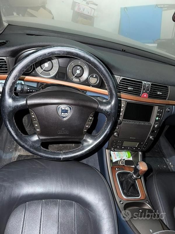 Usata Lancia Thesis 175 CV (128 kW) 2004 Blu Berlina