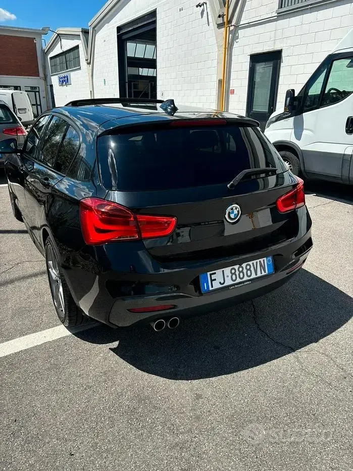 Usata BMW 125 224 CV (164 kW) 2017 Nero Utilitaria