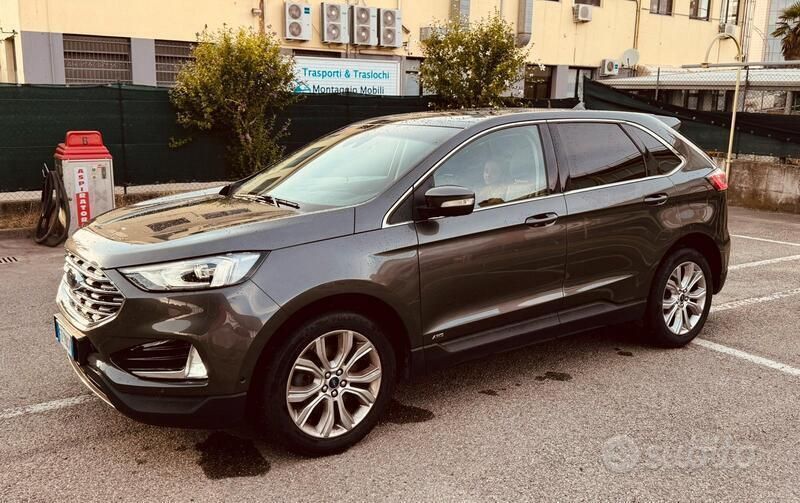 Grigio Usata 2019 Ford Edge SUV | 24.000 € (Molto cara) - Immagine 1/4