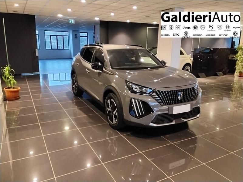 Usata Peugeot 2008 Allure 101 CV (74 kW) 2025 Grigio SUV