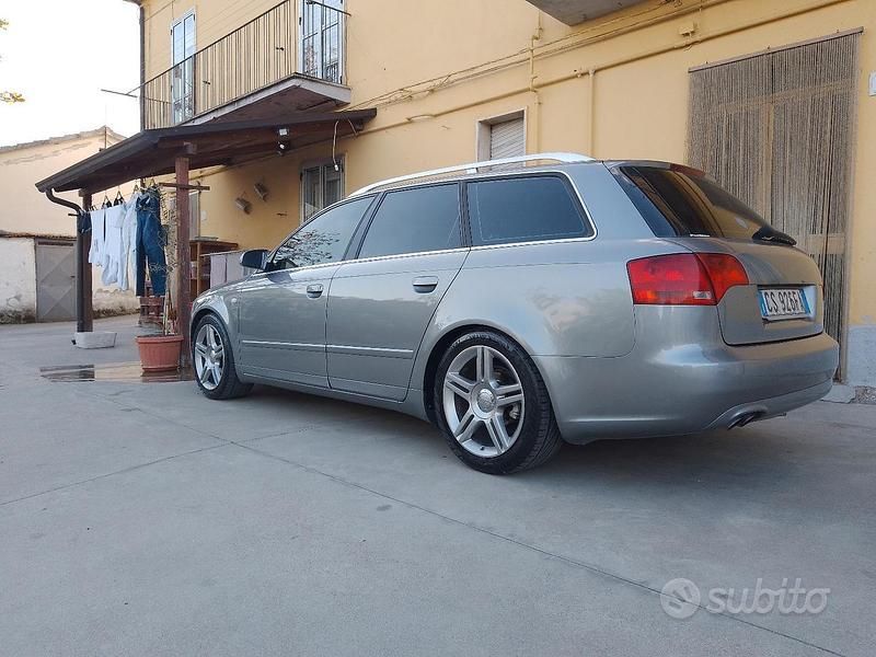 Usata Audi A4 143 CV (105 kW) 2005 Grigio Station wagon