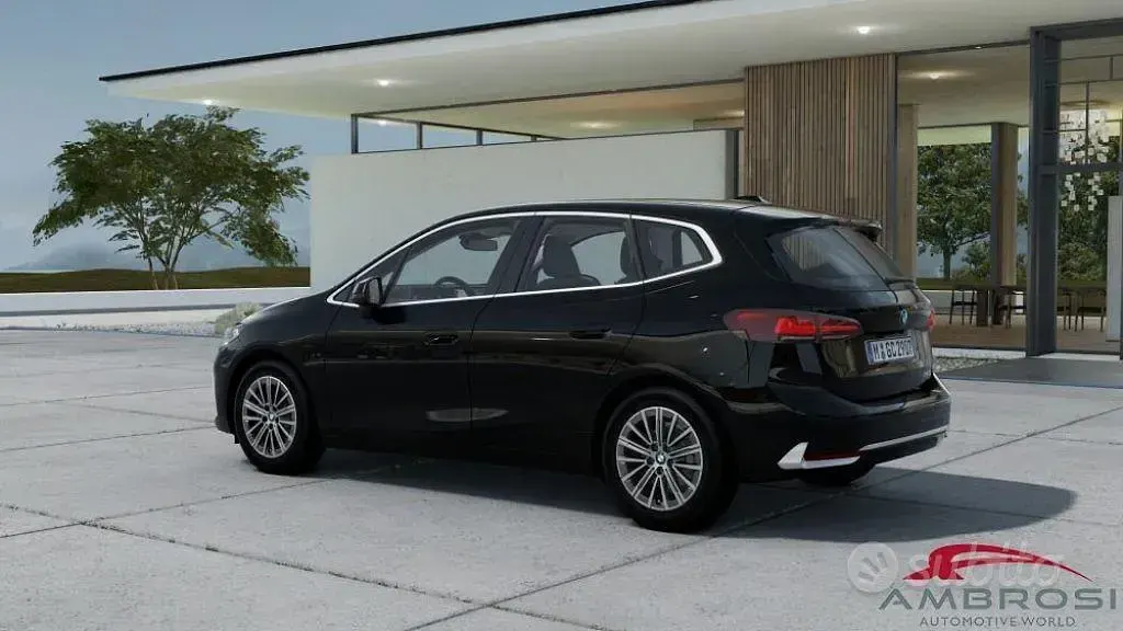 Nuova BMW 220 Active Tourer Luxury Line 178 CV (130 kW) 2026 Nero Monovolume