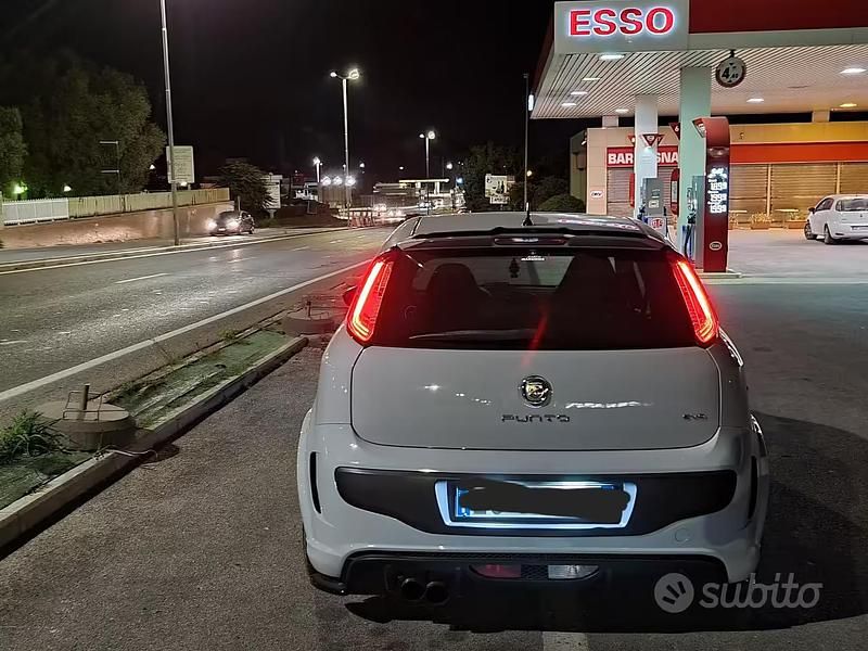 Usata Abarth Punto Evo 165 CV (121 kW) 2011 Grigio Utilitaria