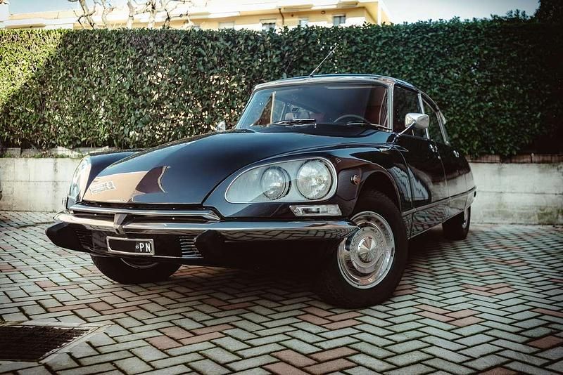 Usata Citroën DS 131 CV (96 kW) 1974 Lilla Berlina