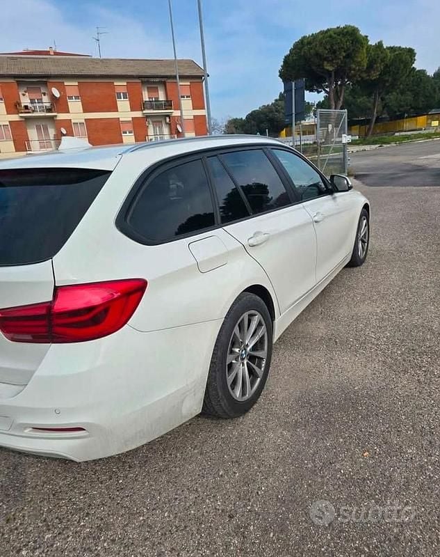 Usata BMW 316 Sport Line 116 CV (85 kW) 2017 Bianco Station wagon