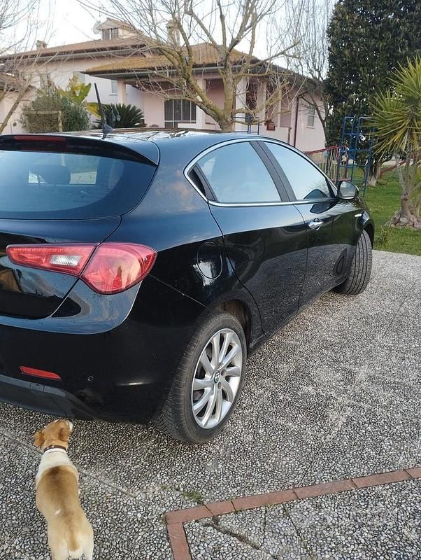 Usata Alfa Romeo Giulietta Distinctive 2015 Nero Utilitaria