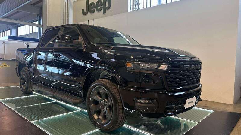 Nero Nuova 2025 RAM 1500 Pick-up | 73.650 € - Immagine 1/4