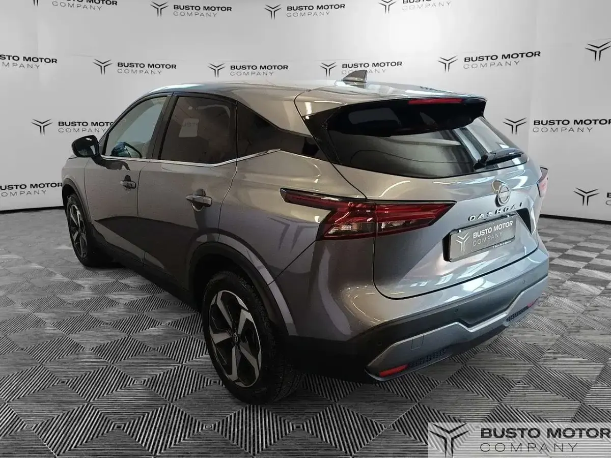 Usata Nissan Qashqai N-Connecta 140 CV (102 kW) 2023 Grigio SUV