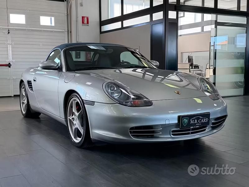 Usata Porsche Boxster 260 CV (191 kW) 2004 Grigio Cabrio