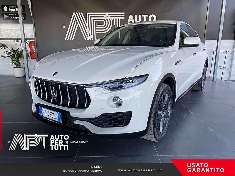 Usata Maserati Levante 250 CV (183 kW) 2017 Bianco SUV