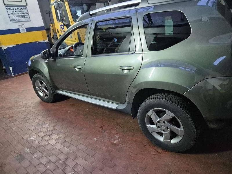 Usata Dacia Duster 110 CV (80 kW) 2012 Verde SUV