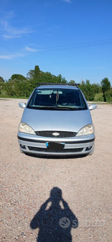 Usata Ford Galaxy 130 CV (95 kW) 2002 Grigio Monovolume