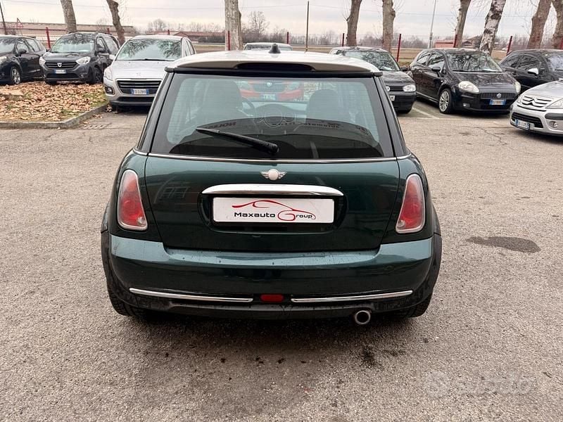 Usata Mini ONE 115 CV (84 kW) 2006 Verde Utilitaria