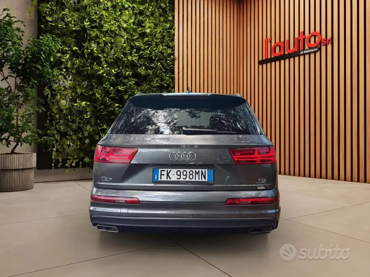 Usata Audi Q7 S-Line 272 CV (200 kW) 2017 Grigio SUV