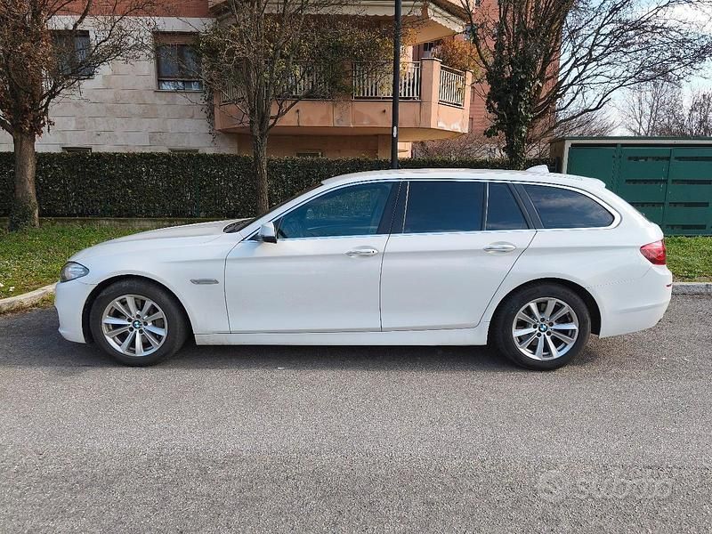 Usata BMW 525 Efficient Dynamics 218 CV (160 kW) 2017 Bianco Station wagon