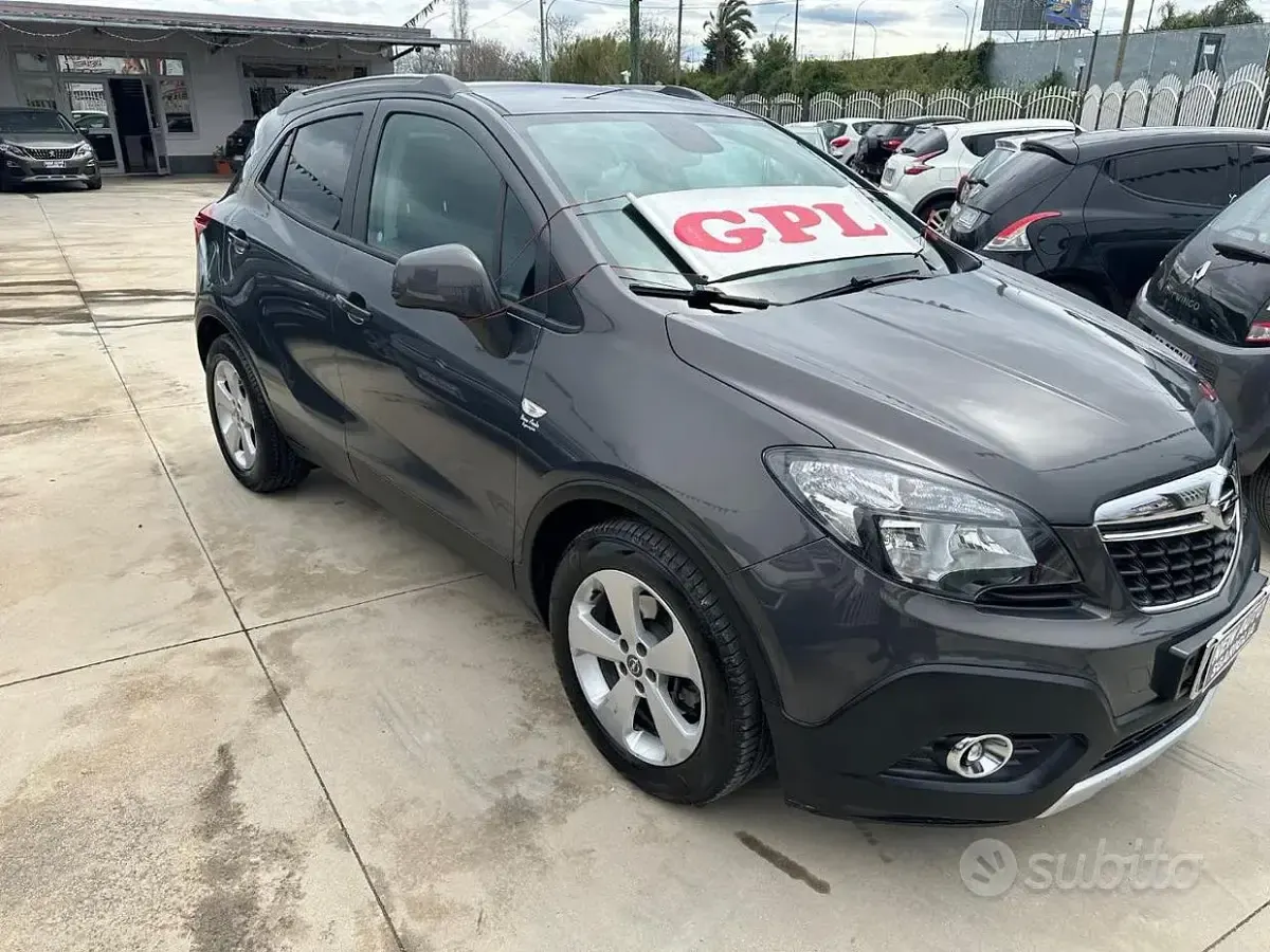 Usata Opel Mokka Cosmo 140 CV (102 kW) 2015 Grigio SUV
